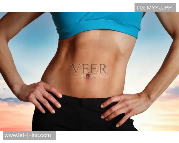 足球明星腹肌大比拼精彩合集展现运动魅力与健美身材 足球明星腹肌大比拼精彩合集展现运动魅力与健美身材