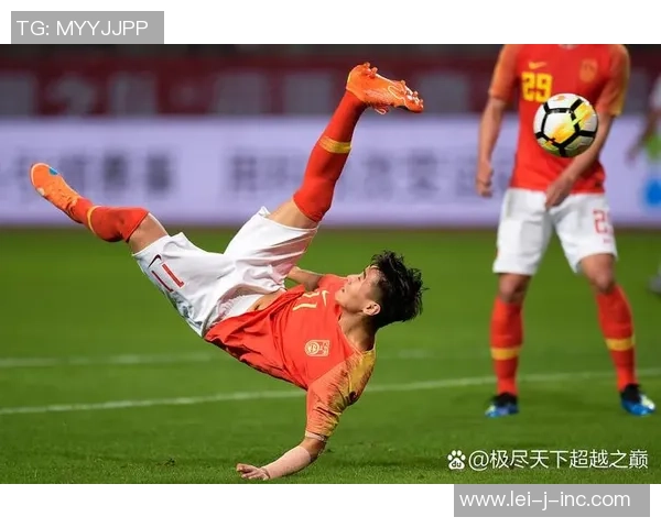 顶级足球明星跨界挑战篮球赛场展现惊人运动天赋与激情对决 顶级足球明星跨界挑战篮球赛场展现惊人运动天赋与激情对决